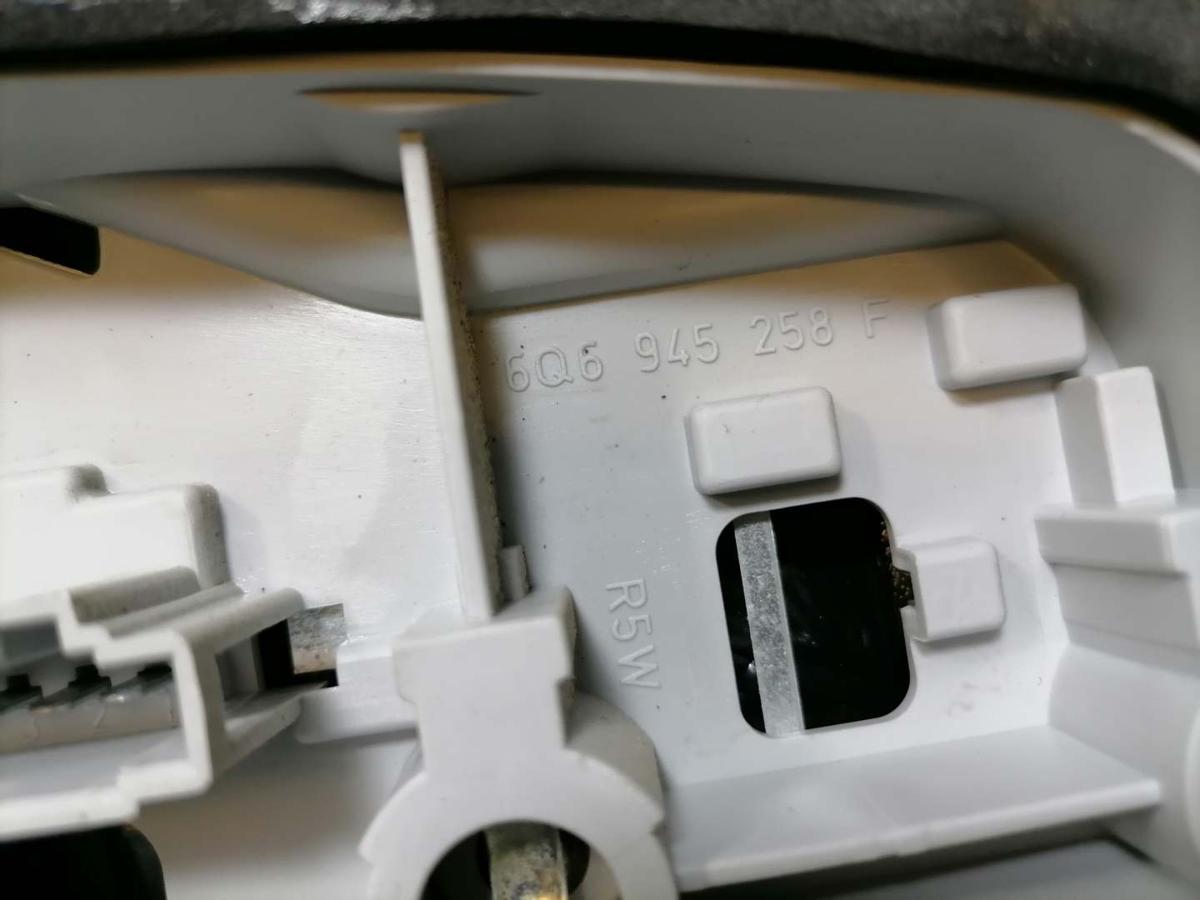 VW Polo 9N3 original Rücklicht Rückleuche Schlussleuchte rechts Bj.2008